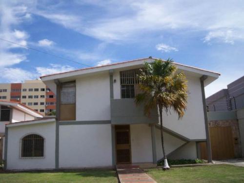 VENTA de CASA en BARQUISIMETO, Los Libertadores 12-2612