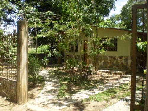 Cómoda y fresca casa en La Asunción, 3H, 2B