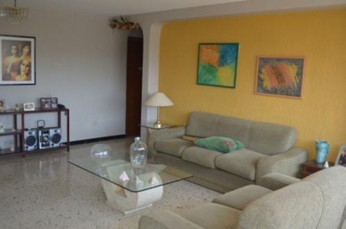 Apartamento en venta Maracaibo sector valle frio Oscar Romero