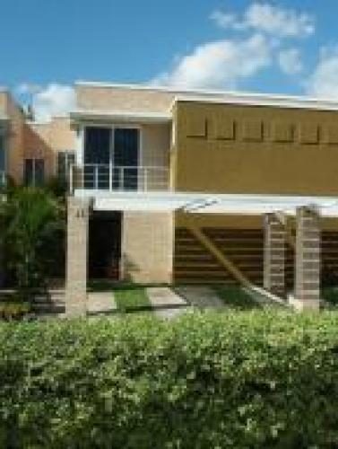VENTA de QUINTA en BARQUISIMETO-SANTA ROSA Código Flex: 10-753