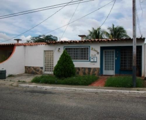 Venta de Casa en Conjunto Privado en Cabudare