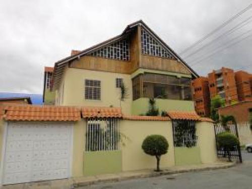 Venta de Quinta en Urb. Fundalara-Barquisimeto 