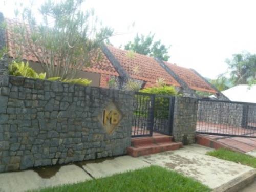  Casa en Venta Guataparo Country Club Valencia cód. 12-4298 
