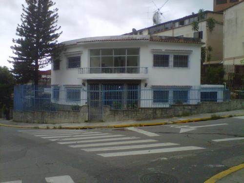 En Venta Hermosa Casa-Quinta Ubicada en San Bernandino Caracas