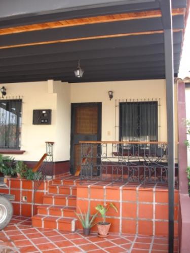 VENDO BUEN PRECIO  HERMOSA CASA CABUDARE URB ROCATERRA