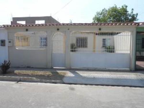 Casa en Venta Guacara Edo Carabobo Cod. 12-1212
