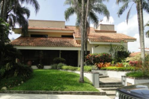 Townhouse  en Venta El Rincón Edo Carabobo Cód. 12-5549