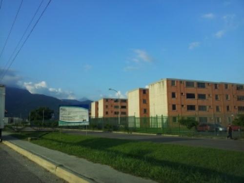 Apartamento  en Venta San Diego Edo Carabobo Cód. 12-5805