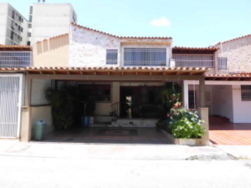 Venta de Bella Casa al Este de Barquisimeto