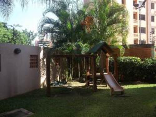 Apartamento en Venta  Los Mangos  Edo Carabobo Cód. 12-6025