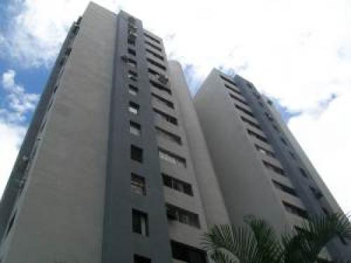 Apartamento en Venta  Las Chimeneas  Edo Carabobo Cód. 12-5005