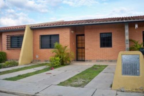 Casa en Venta San Diego  Edo Carabobo Cód. 12-5669