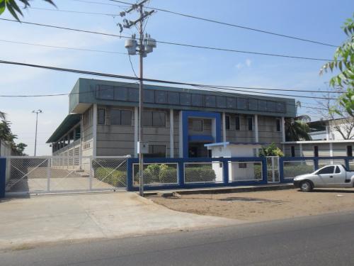 galpon en alquiler zona industrial oscar romero