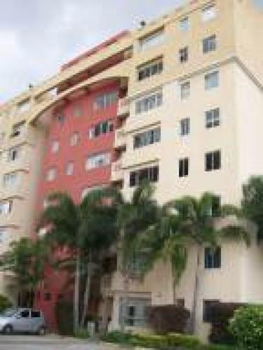 Apartamento en Venta Las Quintas  Edo Carabobo Cód. 12-4854