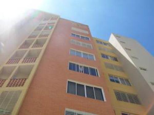 Apartamento en Venta El Rincón  Edo Carabobo Cód. 12-6423