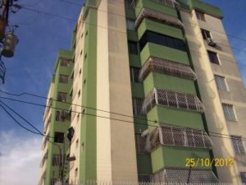 Venta de Espacioso Apartamento en Barquisimeto