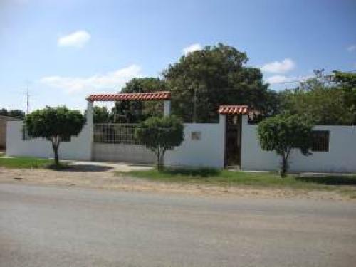 Venta de Excelente Quinta en Tamaca Barquisimeto 