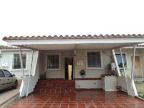 Venta de Fresca Casa en Cabudare