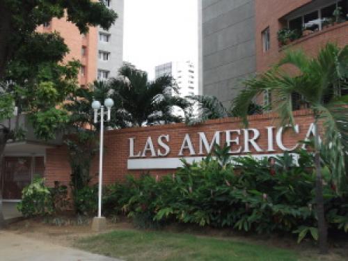  Apartamento   en Venta Av. Bolívar  Edo Carabobo Cód. 12-7248 
