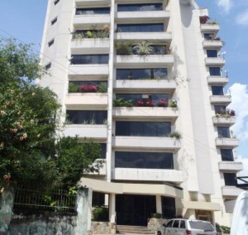 Apartamento   en Venta La Viña  Edo Carabobo Cód. 12-7094