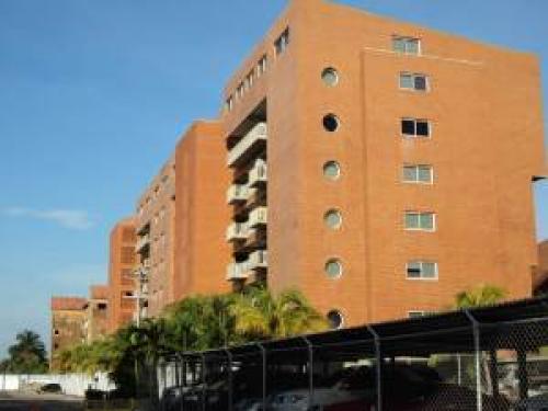 Apartamento en Venta Tucacas  Edo Carabobo Cód. 12-7493