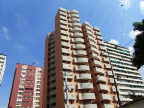 Apartamento en  Venta Valencia  Edo Carabobo Cód. 12-7623
