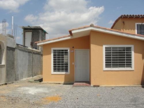 Venta de Casa a Estrenar en Conjunto Cerrado en Yucatán-Barquisimeto 