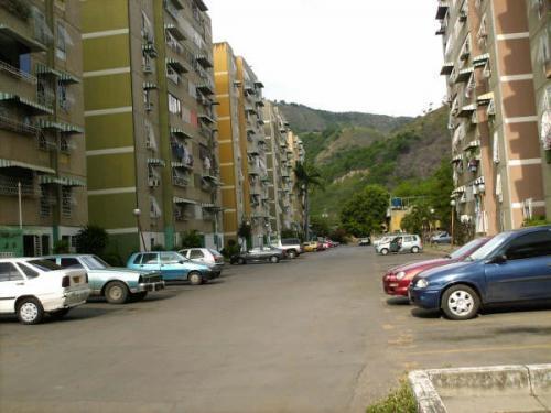 Apartamento en Venta Residencias La montaña Turmero