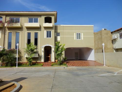 Casa en venta Maracaibo Urb.Lago Mar Beach Remaxmillenium