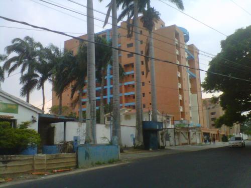 A ESTRENAR EXCELENTE APTO DE 136M2 EN LA TRIGALEÑA