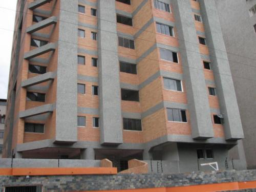 Venta de apartameno en San Jacinto Maracay codflex 13-4669