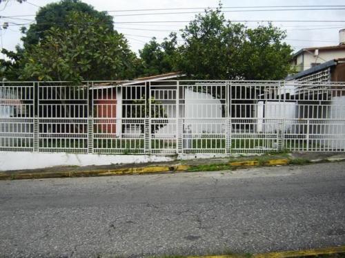 Venta de casa en Los Rauseos El Limon codflex 13-4914