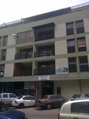  VENDO PH diagonal Edificio Nacional, Sector Centro San Cristóbal