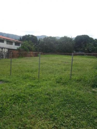 Venta de terreno en El Castaño zona privada codflex 13-4679