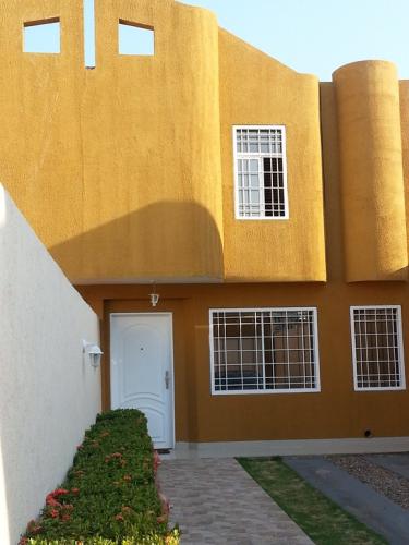 Townhouse en venta Urb.La Coromoto Remaxmillenium
