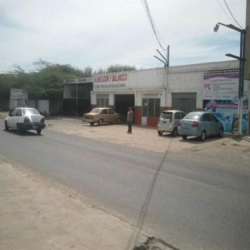 Local Comercial en Av. Ollarvides