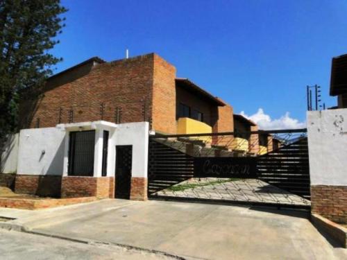 Venta de Town House Residencias Coyoacan Naguanagua