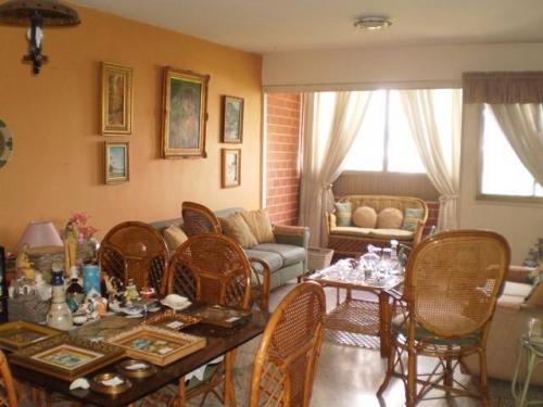 Venta de apartamento en Urbanizacion El Centro codflex 13-6918