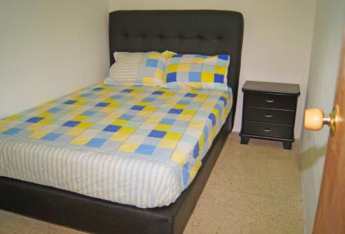 SE ALQUILA HABITACIÓN EN EL ESTE DE CARACAS 