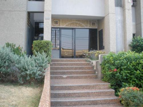 Apartamento en Valle Frío en Maracaibo MLS13-2226