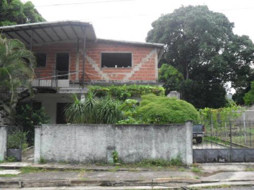 Venta casa en El Limon El Piñal codflex 13-8173