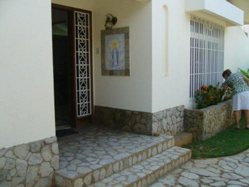 Casa en venta Avenida Fuerzas Armadas Maracaibo (MLS14-79nzerpa)
