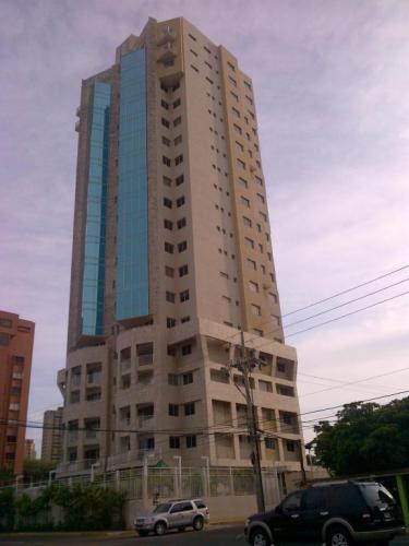 Apartamento en venta avenida El Milagro Maracaibo 