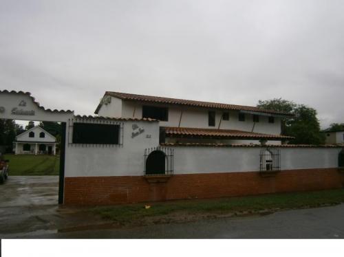 Quinta en Venta. Mini Granjas La Morocha-San-Diego-Carabobo