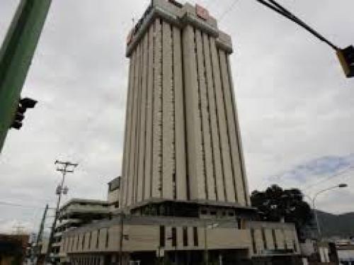 Vendo oficina en Av. Cedeño de Valencia