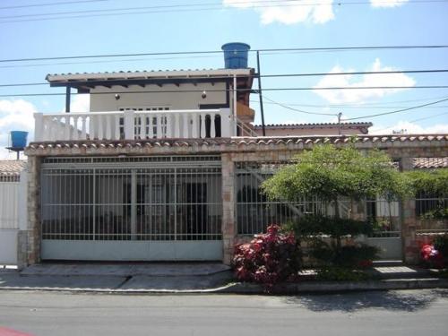 Venta casa La Mulera Maracay codflex 14-1165