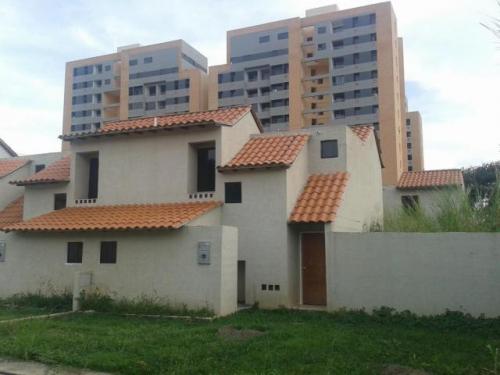 Townhouse en Venta Naguanagua Carabobo Tazajal lha 13-8876