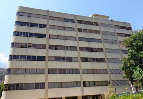 Apartamento en El Caribe. MLS #14-2100