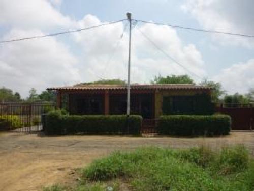 VENTA DE  CASA EN TAMACA 