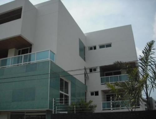 Cod.14-4929. Apartamento en Venta en Maracaibo. Urb. Tierra Negra.